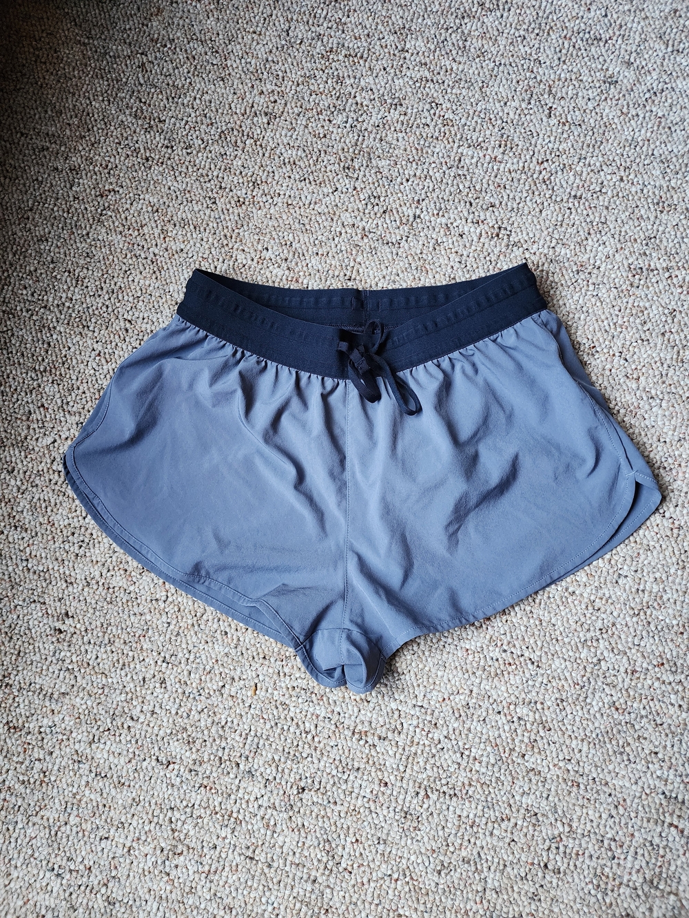 Athleta Speedwork XS Gray Athletic Shorts with Black Waistband